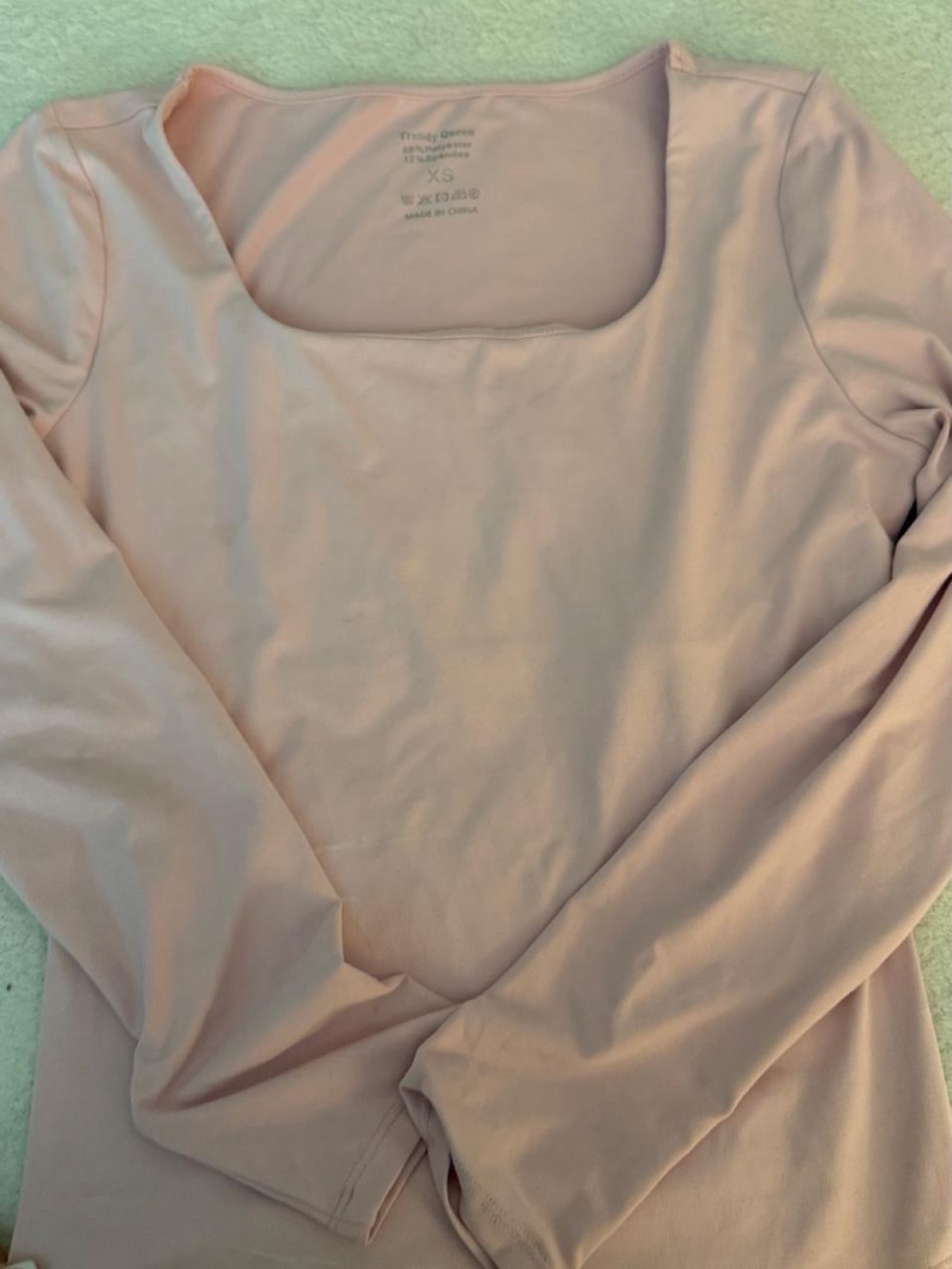 Long-Sleeve Scoop Neck Top - Light Pink